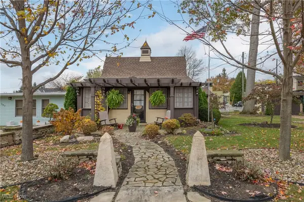 809 Aurora Drive, Vermilion, OH 44089