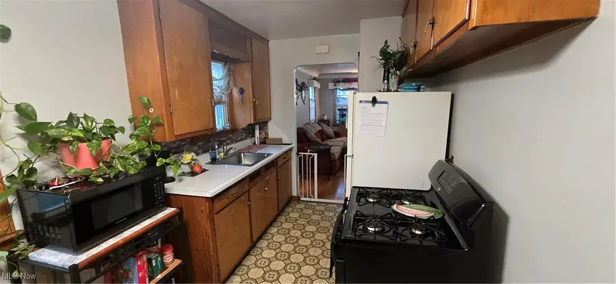 11209 Western Avenue, Cleveland, OH 44111 - Image #3