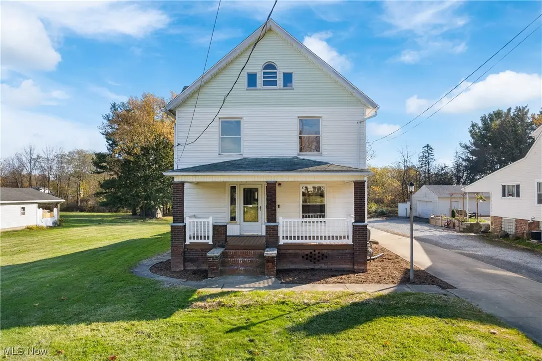 4034 Broadway Ne Avenue, Louisville, OH 44641 - Image #1