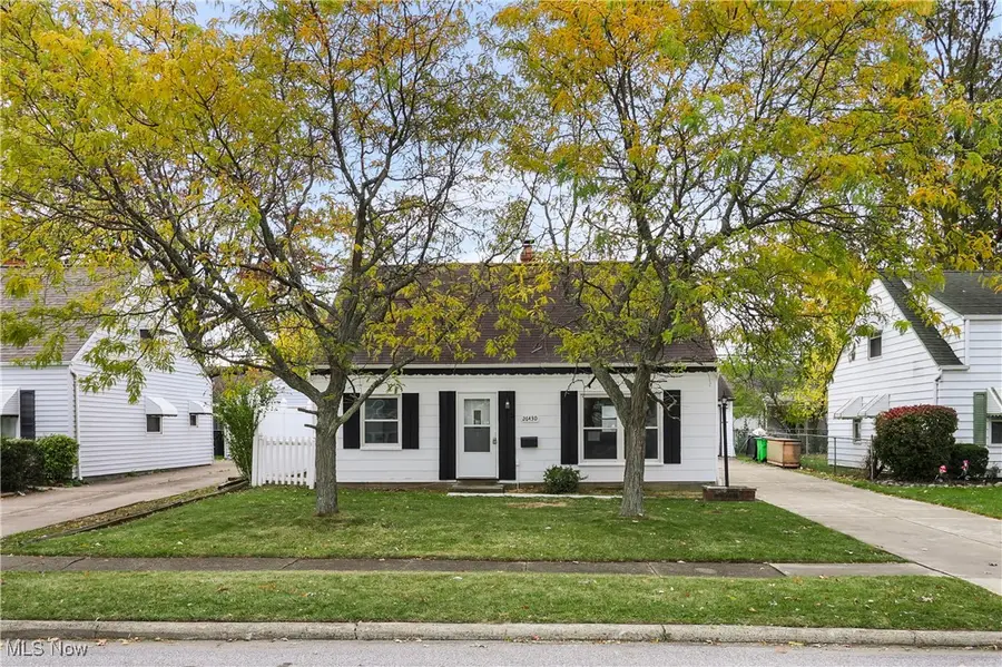 26430 Drakefield Avenue, Euclid, OH 44132 - Image #2