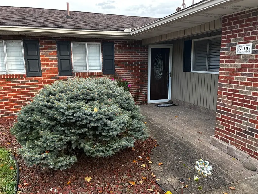 200 Bohl Dr, Marietta, OH 45750 - Image #2