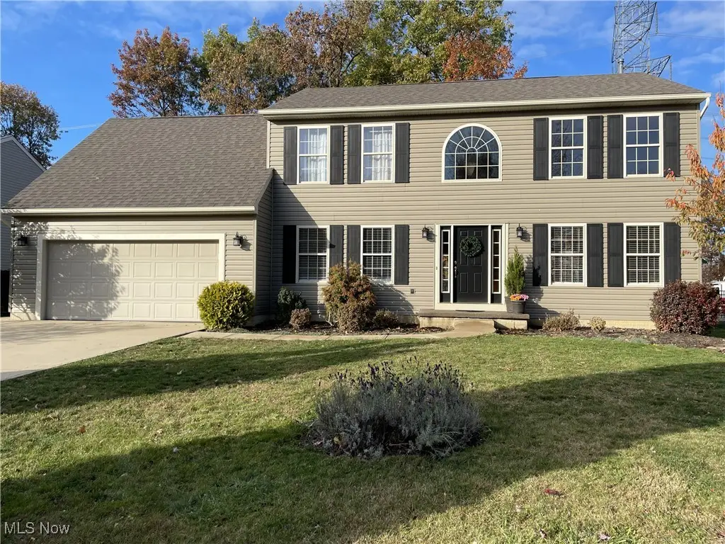 7072 Oak Tree N Drive, Lorain, OH 44053 - Image #1