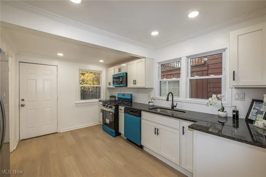 939 Vineshire Road, Cleveland Heights, OH 44121 - Image #3