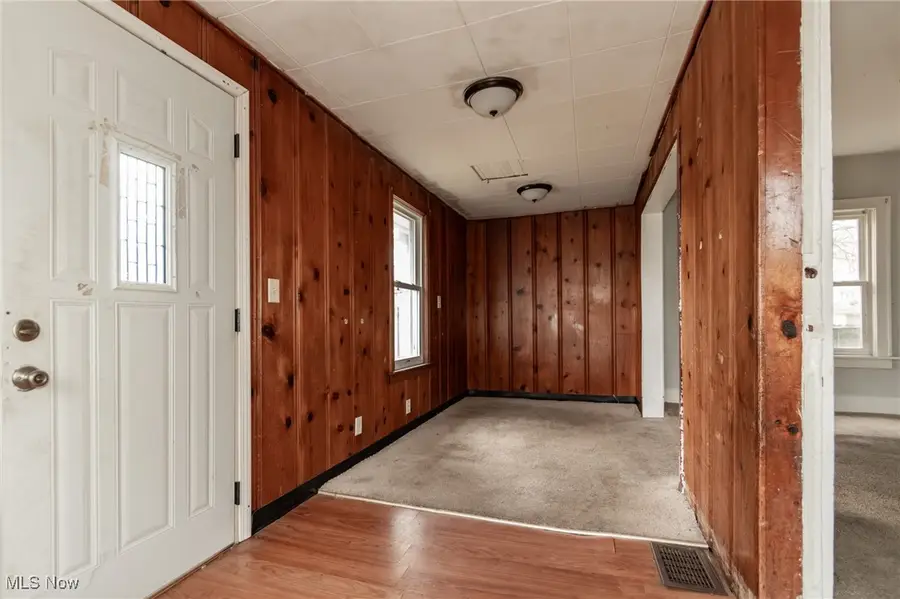 1325 Maddrell Ne Court, Canton, OH 44705 - Image #2