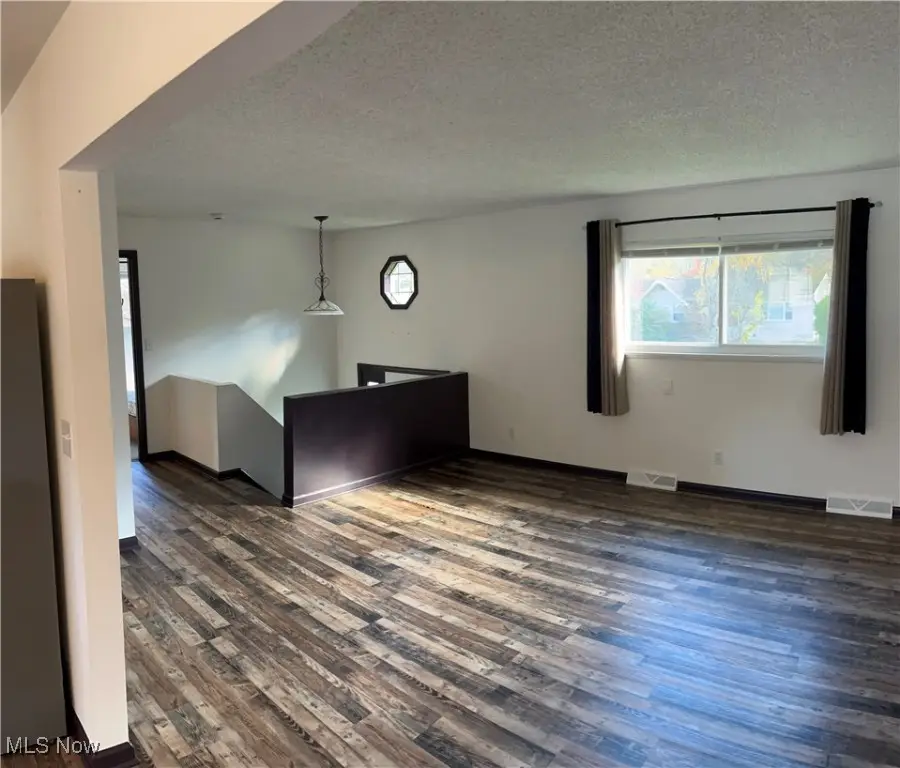 994 Ellsworth Drive, Akron, OH 44313 - Image #2