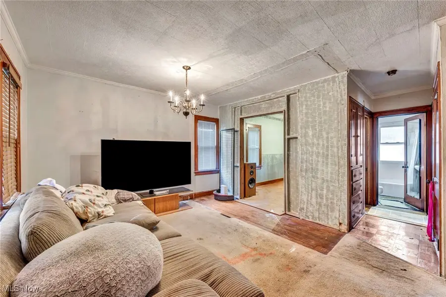 20663 Woodstock Avenue, Fairview Park, OH 44126 - Image #3