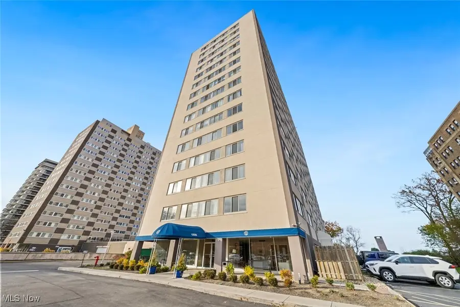 12520 Edgewater Drive #608, Lakewood, OH 44107 - Image #2
