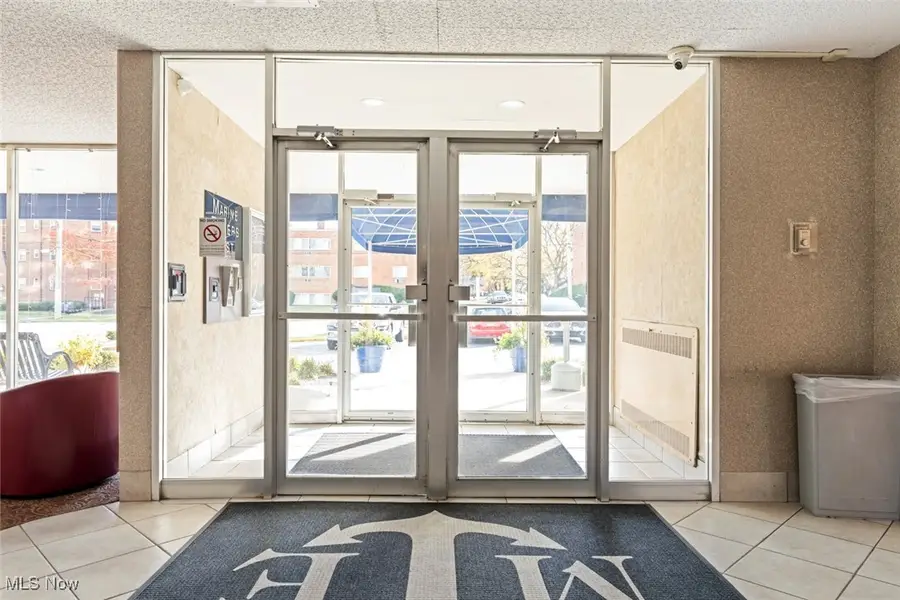 12520 Edgewater Drive #608, Lakewood, OH 44107 - Image #3