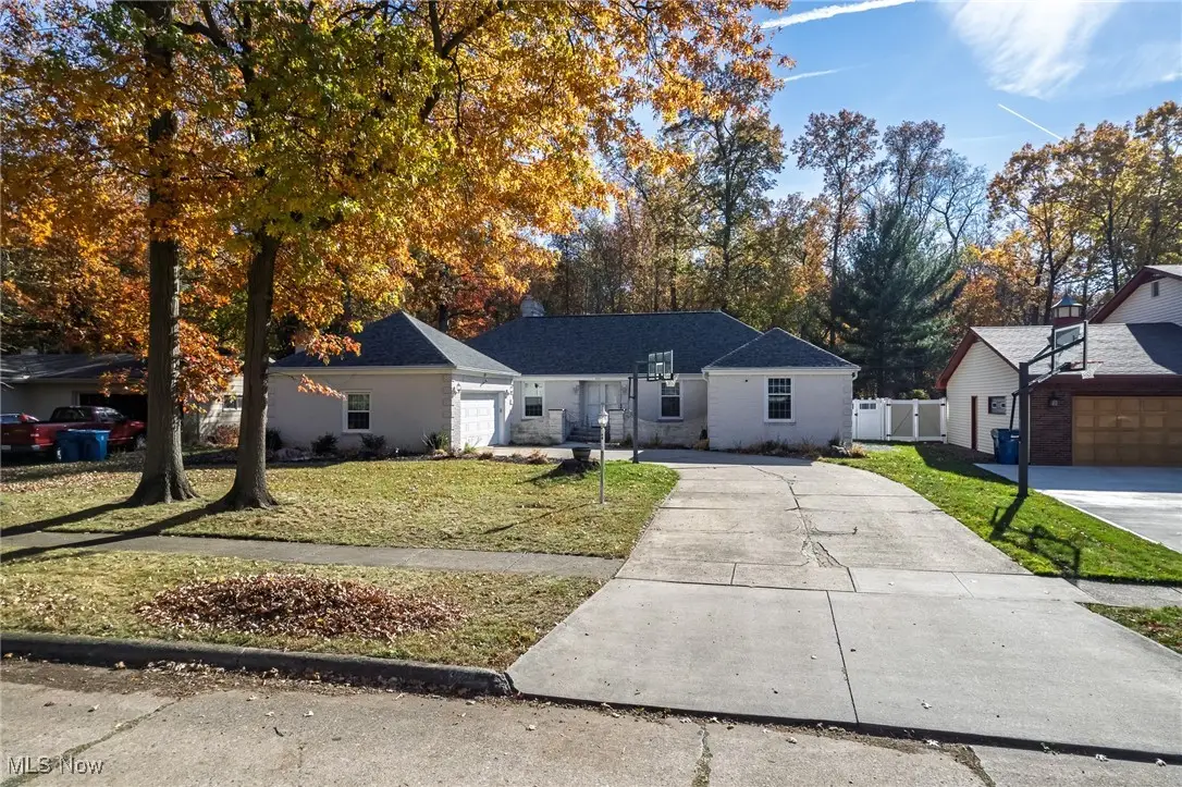 905 Red Hill Drive, Lorain, OH 44052 - Image #1