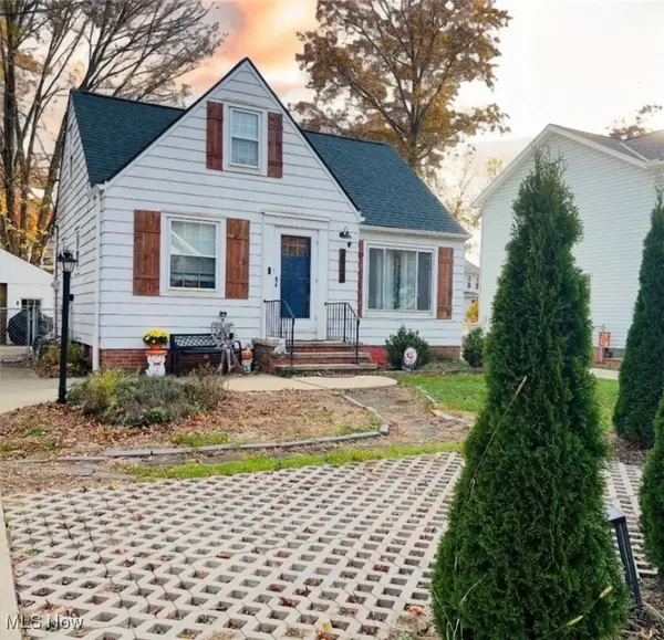 25725 Cook Road, Olmsted Falls, OH 44138