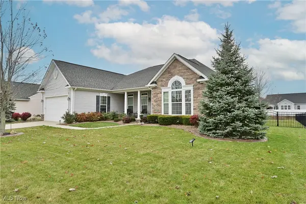 8727 Hazelwood Run, North Ridgeville, OH 44039
