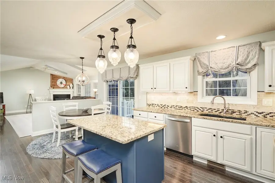 3314 Millwood Nw Lane, Uniontown, OH 44685 - Image #3