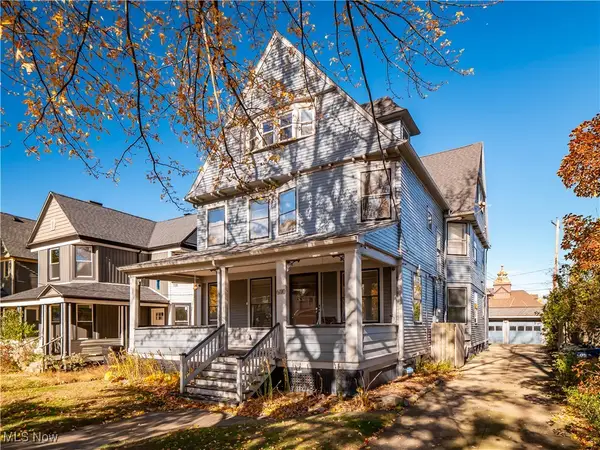 6110 W Clinton Avenue, Cleveland, OH 44102