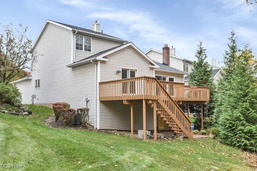 7284 W Baldwin Reserve Drive, Middleburg Heights, OH 44130 - Image #3