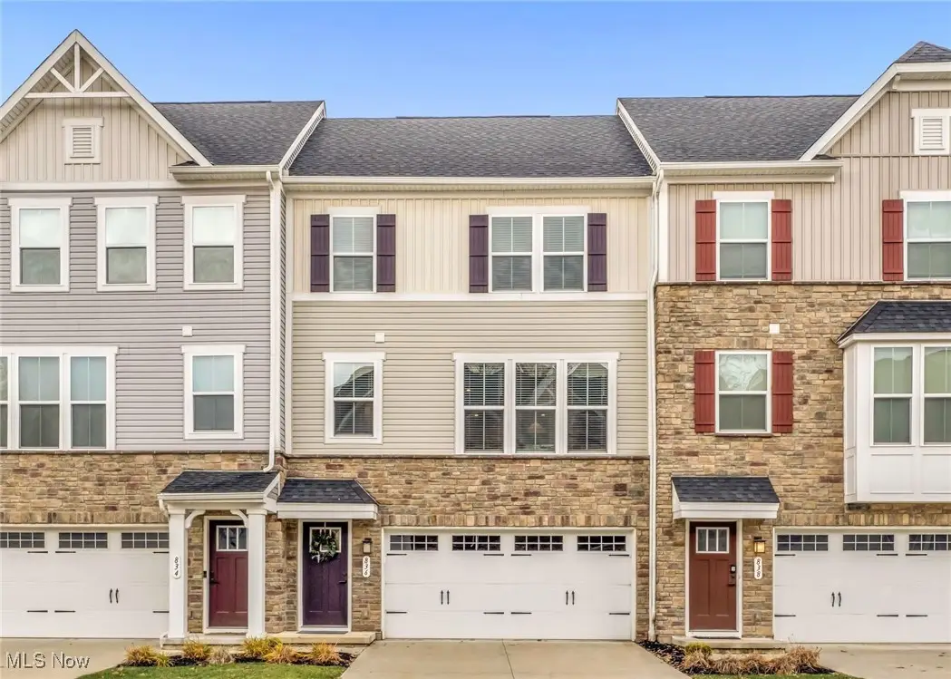 836 Carnation Court, Akron, OH 44303 - Image #1