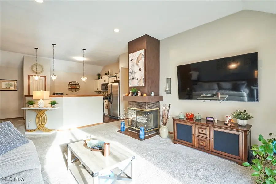 23514 Grist Mill Court, Olmsted Falls, OH 44138 - Image #3