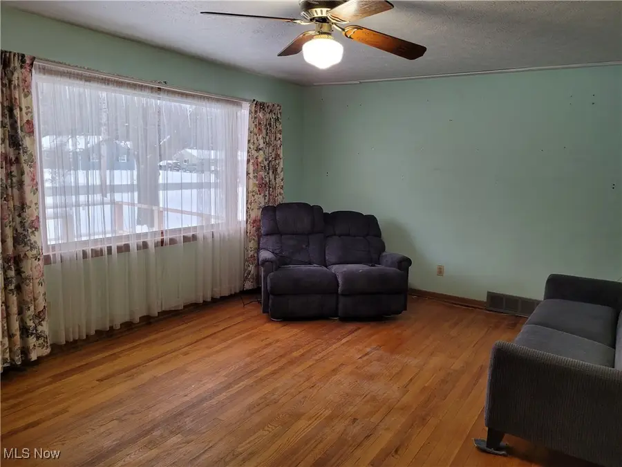 14855 Drake Road, Strongsville, OH 44136 - Image #2