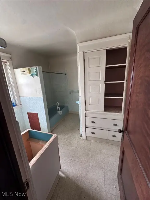 512 E 118th Street, Cleveland, OH 44108 - Image #3