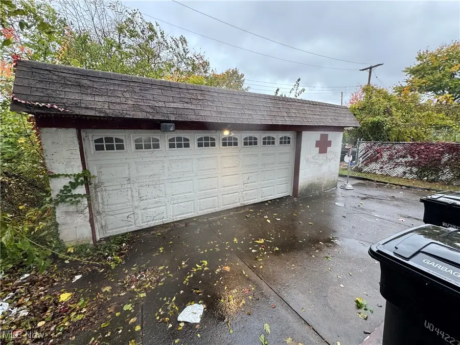 614 E 97th Street, Cleveland, OH 44108 - Image #2