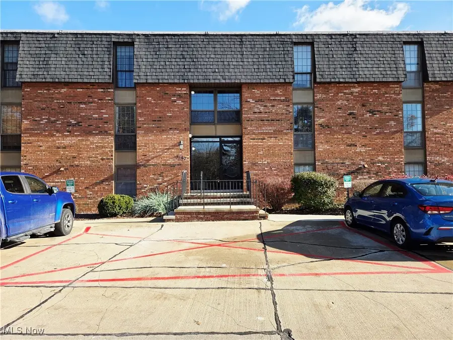 4187 Columbia Road #126, North Olmsted, OH 44070 - Image #3