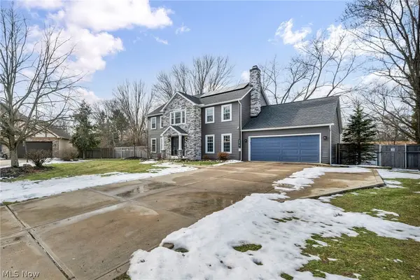 2419 Park Place, Westlake, OH 44145