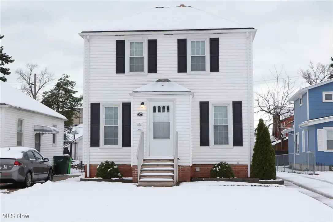 26201 Oriole Avenue, Euclid, OH 44132 - Image #1