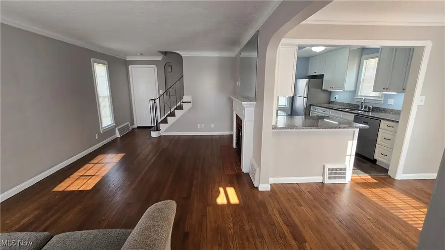 26201 Oriole Avenue, Euclid, OH 44132 - Image #3