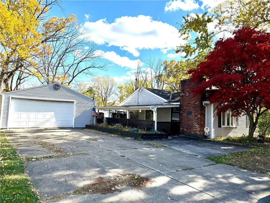 489 Howard Avenue, Akron, OH 44312 - Image #1