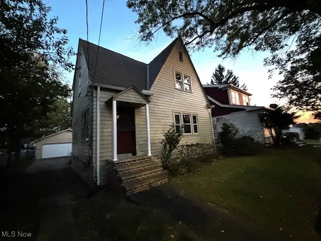 5205 Stanley Avenue, Maple Heights, OH 44137 - Image #2