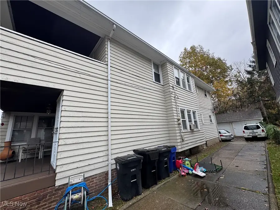 17834 Dillewood Road, Cleveland, OH 44119 - Image #3