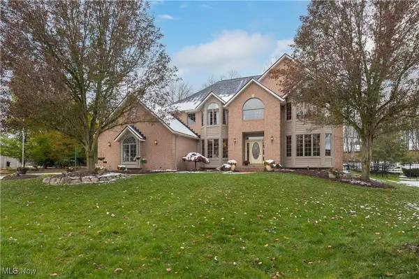 8390 Cherry Hill Lane, Broadview Heights, OH 44147