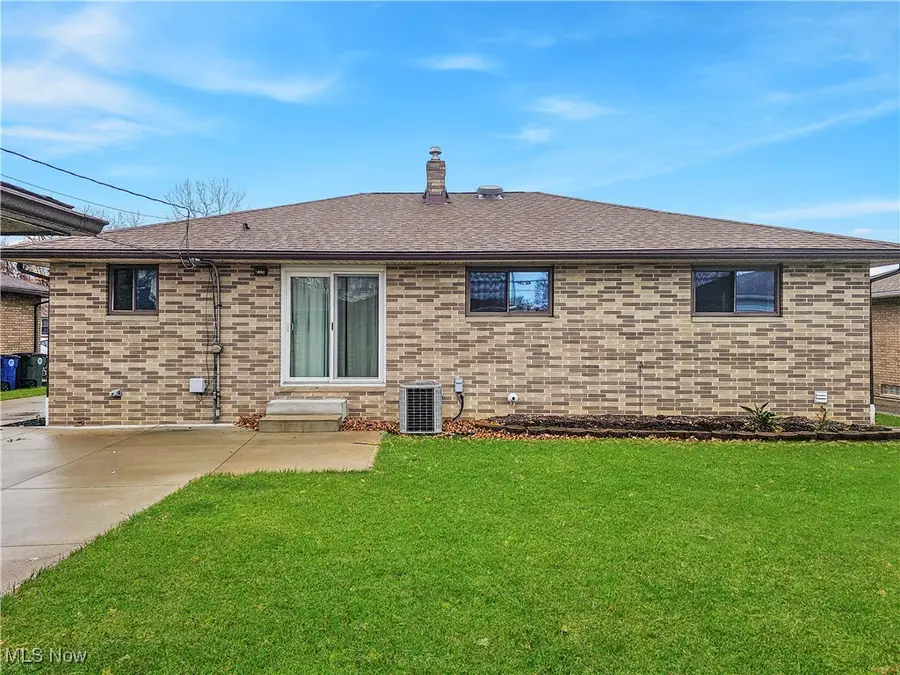 4761 Bentwood Drive, Brooklyn, OH 44144 - Image #2