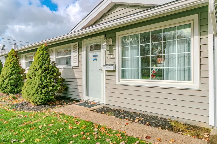 7513 Manor Drive, Mentor On The Lake, OH 44060 - Image #2