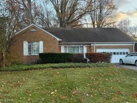 29527 Osborn Road, Bay Village, OH 44140 - Image #2