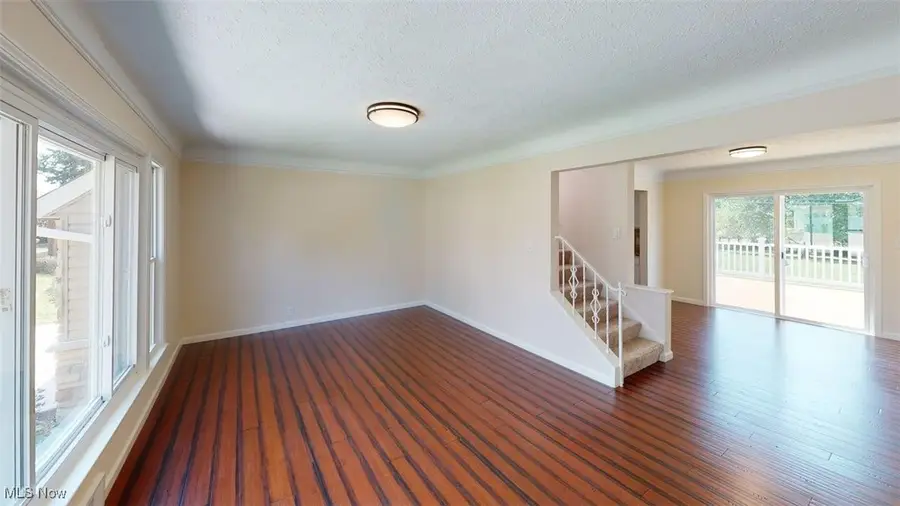 4528 S Frontenac Drive, Warrensville Heights, OH 44128 - Image #2