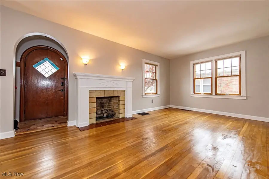 200 Baird Avenue, Wadsworth, OH 44281 - Image #2