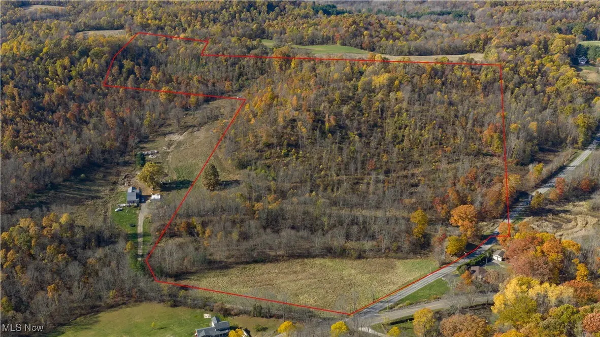 9204 Sandyville Ne Road, Mineral City, OH 44656 - Image #1