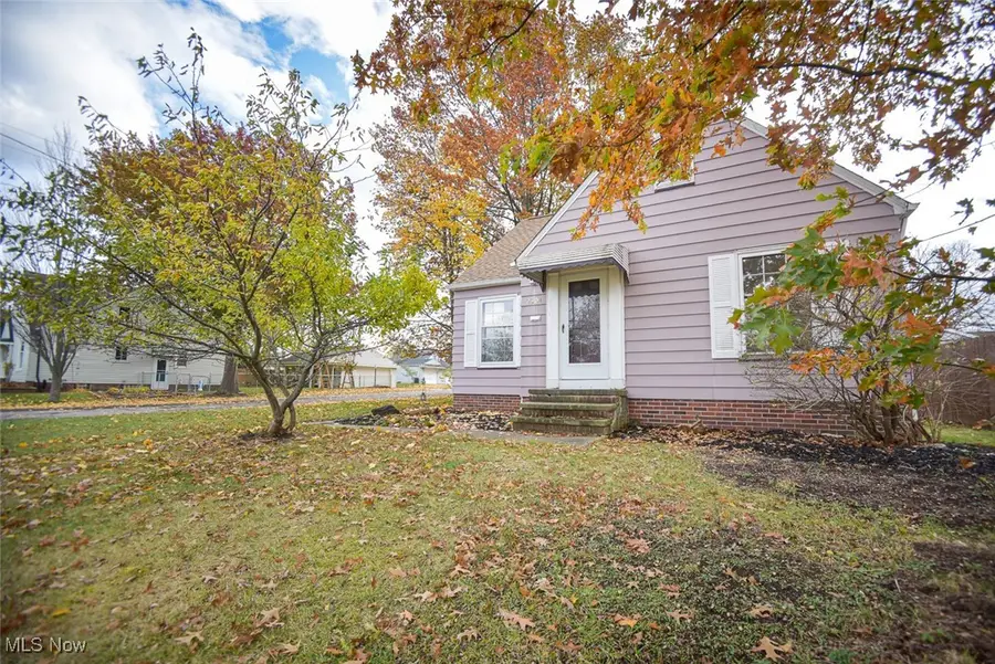 2901 Ralph Avenue, Cleveland, OH 44109 - Image #2