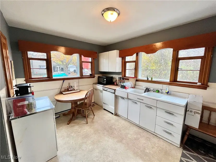 375 Bliss Avenue, Conneaut, OH 44030 - Image #2