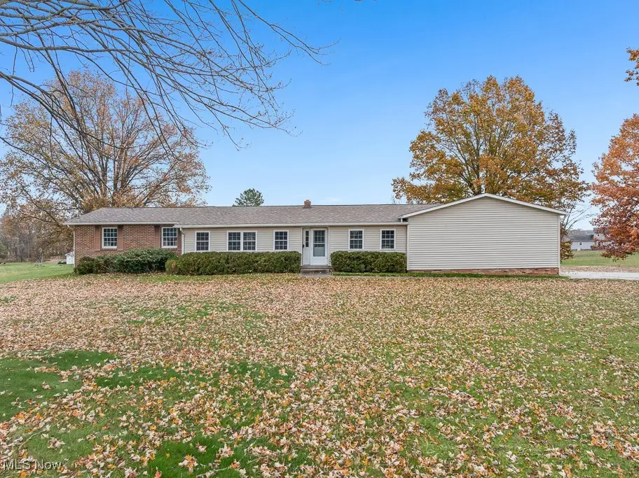 6459 Smith Kramer Ne, Hartville, OH 44632 - Image #1
