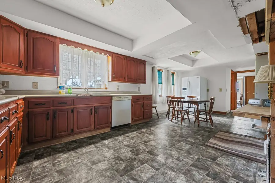 6459 Smith Kramer Ne, Hartville, OH 44632 - Image #3