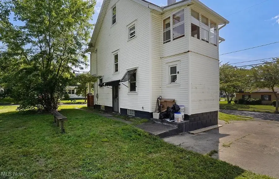 1093 Wyley Avenue, Akron, OH 44306 - Image #3