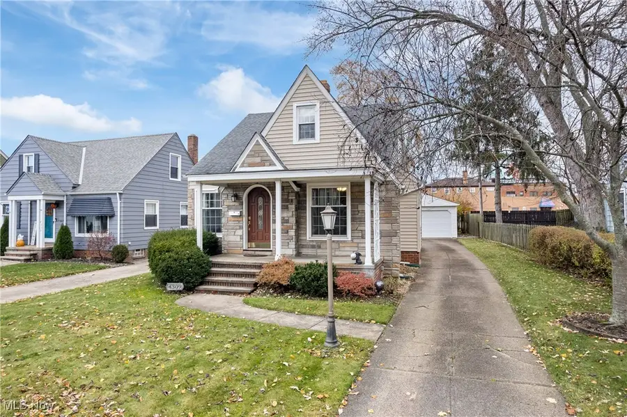 4309 W 222 Street, Fairview Park, OH 44126 - Image #2