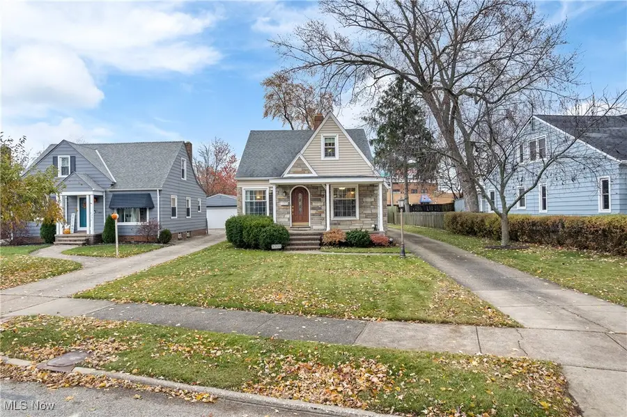 4309 W 222 Street, Fairview Park, OH 44126 - Image #3