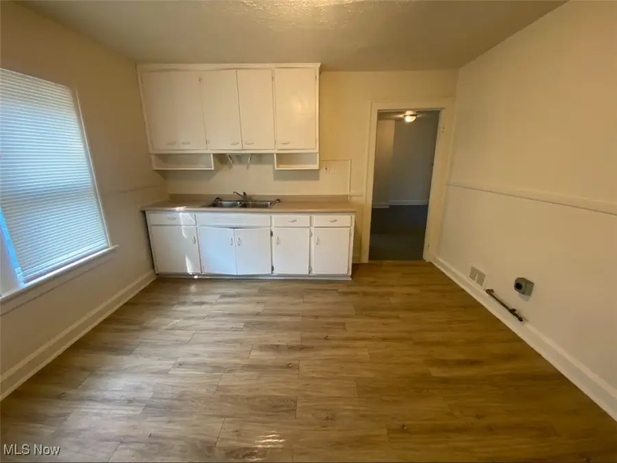 378 E 156th Street, Cleveland, OH 44110 - Image #2