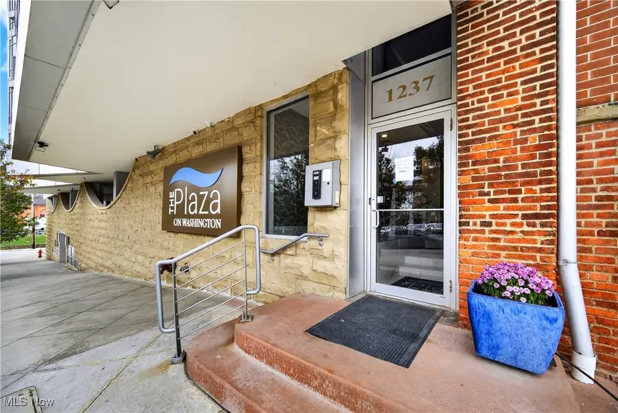 1237 Washington Avenue #1107, Cleveland, OH 44113 - Image #2