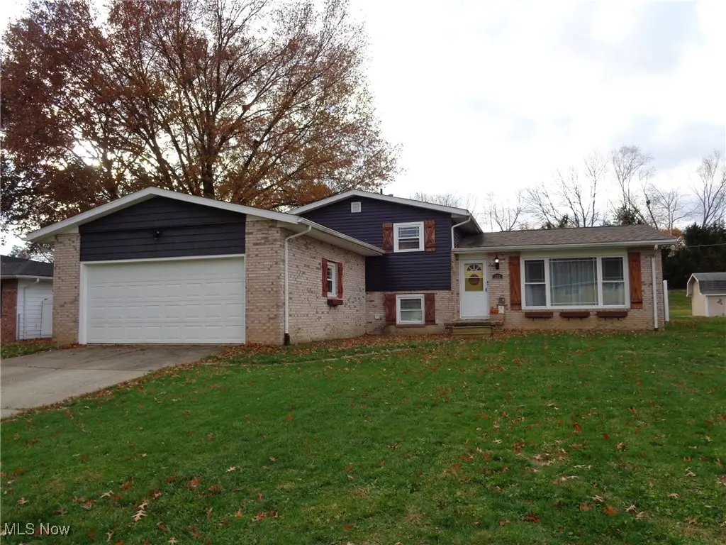 203 Brookfield Street, Louisville, OH 44641 - Image #1