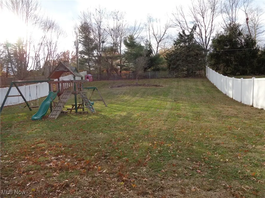 203 Brookfield Street, Louisville, OH 44641 - Image #2