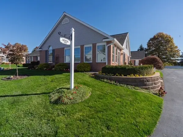 1713 Batavia Nw Street, Uniontown, OH 44685