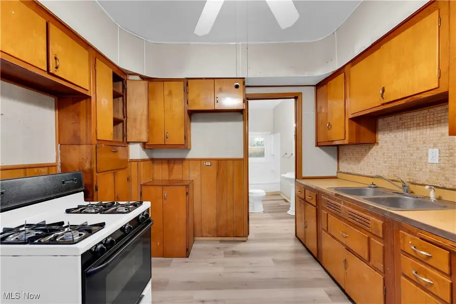 3298-3300 W 97th Street, Cleveland, OH 44102 - Image #3